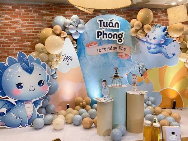 TRANG TRÍ BACKDROP SINH NHẬT BÉ TRAI CHỦ ĐỀ KHUNG LONG 