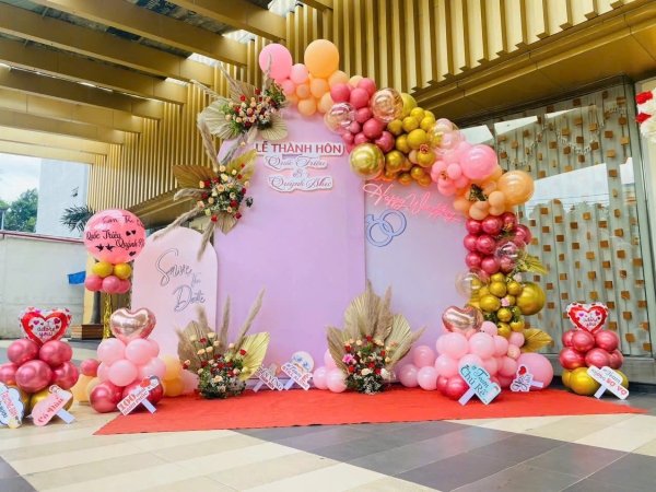 TRANG TRÍ TIỆC CƯỚI TONE HỒNG CHỦ ĐẠO