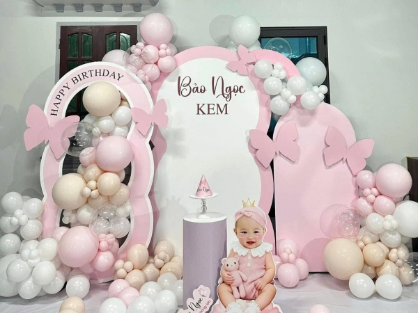 TRANG TRÍ SINH NHẬT BÉ GÁI TONE HỒNG PASTEL NGỌT NGÀO &amp; SANG TRỌNG