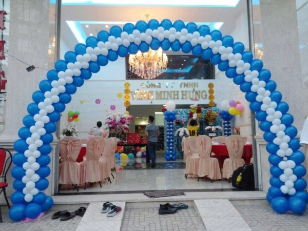 TRANG TRÍ CỔNG BONG BÓNG TONE TRẮNG XANH DƯƠNG BASIC