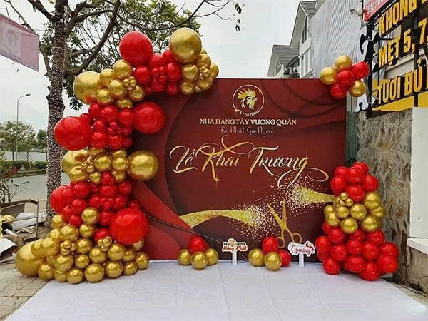 TRANG TRÍ BACKDROP SỰ KIỆN KHAI TRƯƠNG NHÀ HÀNG
