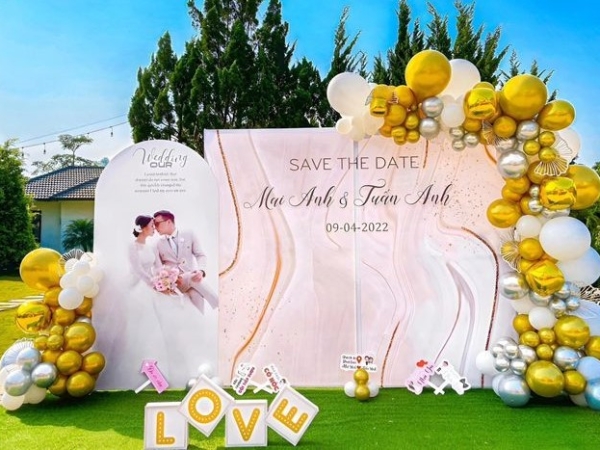 TRANG TRÍ TIỆC CƯỚI TONE VÀNG KẾT HỢP TRẮNG BẠCH KIM,BẠC SANG TRỌNG