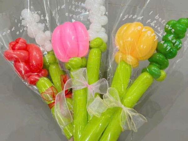 TẠO HÌNH HOA BẰNG BONG BÓNG