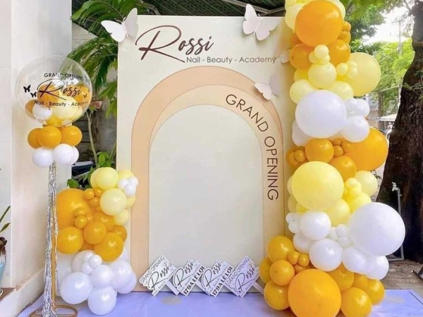 TRANG TRÍ BACKDROP SỰ KIỆN KHAI TRƯƠNG CỬA HÀNG NAIL TẠI BIÊN HÒA